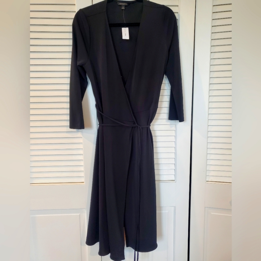 Black Banana Republic wrap dress size M NEW WITH TAG